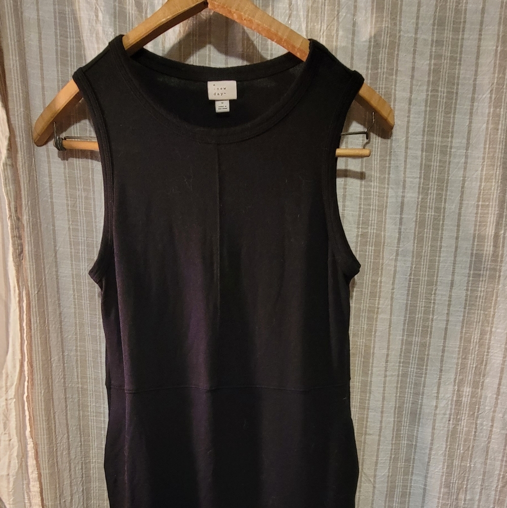 Black dress with pockets small a new day